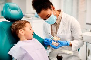 Como escolher um odontopediatra para seu filho