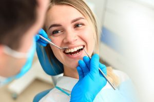 Como funciona raspagem no dente e para que serve