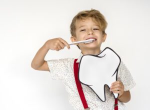 Implante dentário infantil: conheça essa possibilidade
